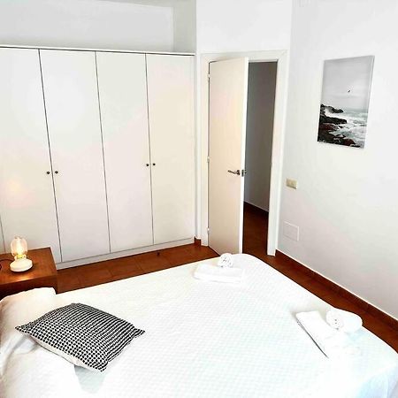 Apartamento St Agusti - Centro Mataro Luaran gambar