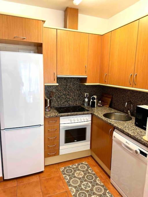 Apartamento St Agusti - Centro Mataro Luaran gambar