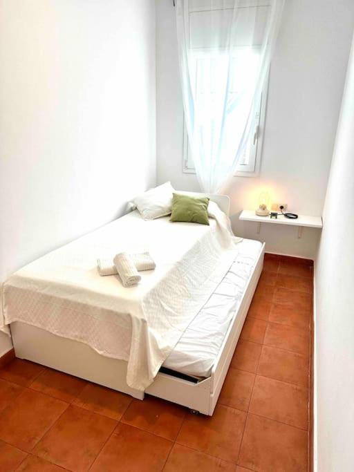 Apartamento St Agusti - Centro Mataro Luaran gambar