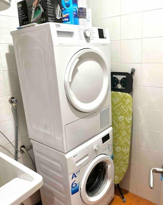 Apartamento St Agusti - Centro Mataro Luaran gambar